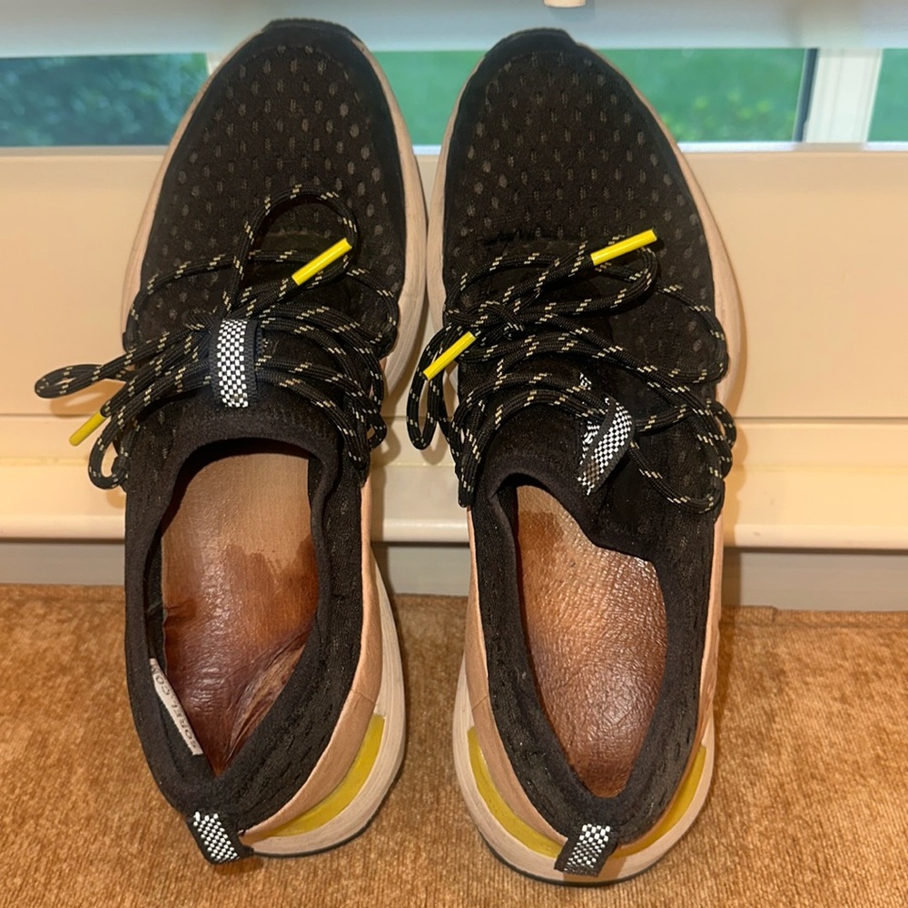 Sorel tennis shoes